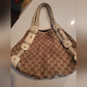 Gucci boho monogram